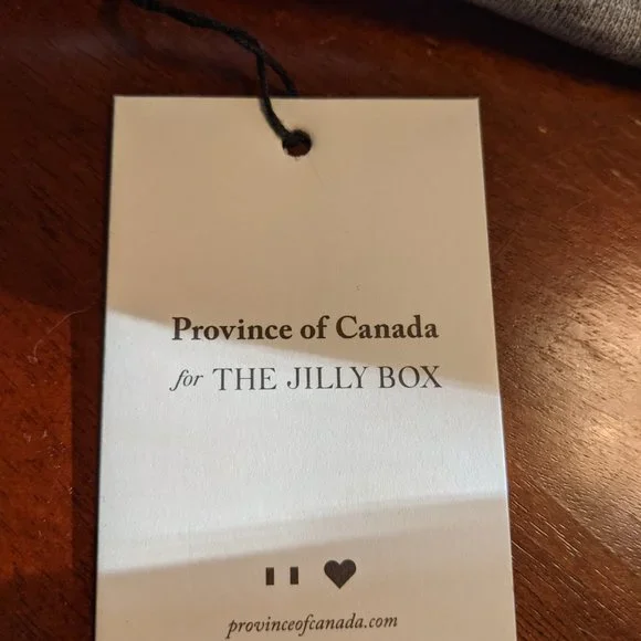 Items from Fall 2022 Jilly Box - Picture 6 of 9